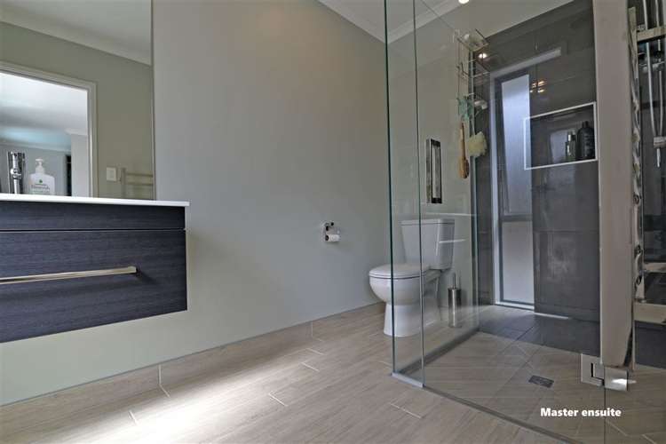 13 Pitoitoi Drive Riverhead_15