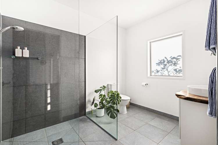 200 Govan Wilson Road Whangaripo_12