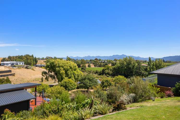 23 Golf View Close Fairhall_18