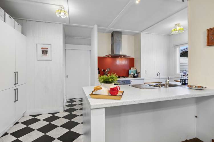 15 Burns Street Westown_9