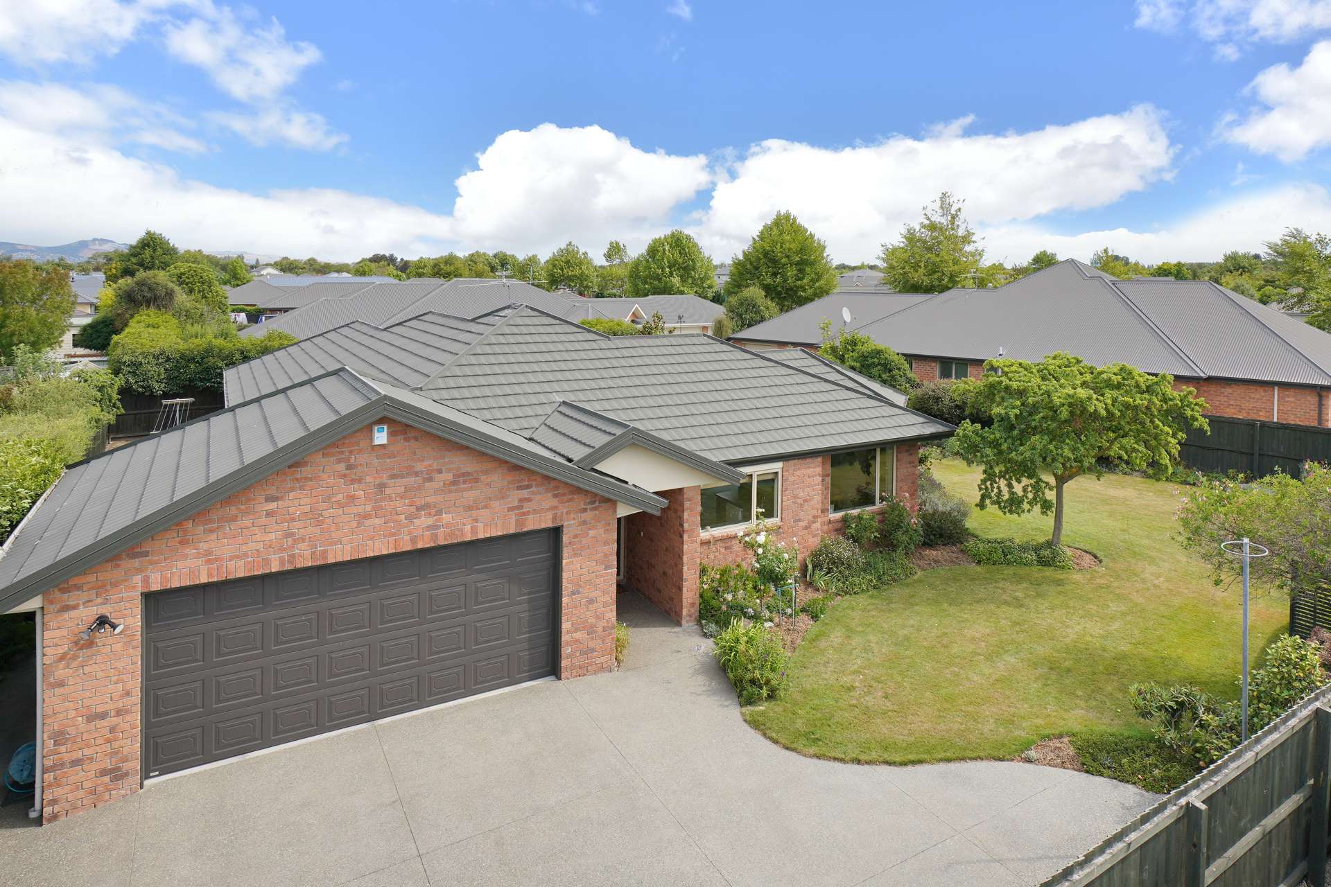 35 Riverwood Boulevard Redwood_0