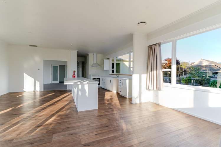 53 Renall Street_5