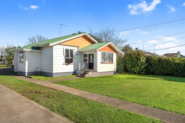 223 Glover Road Hawera_1