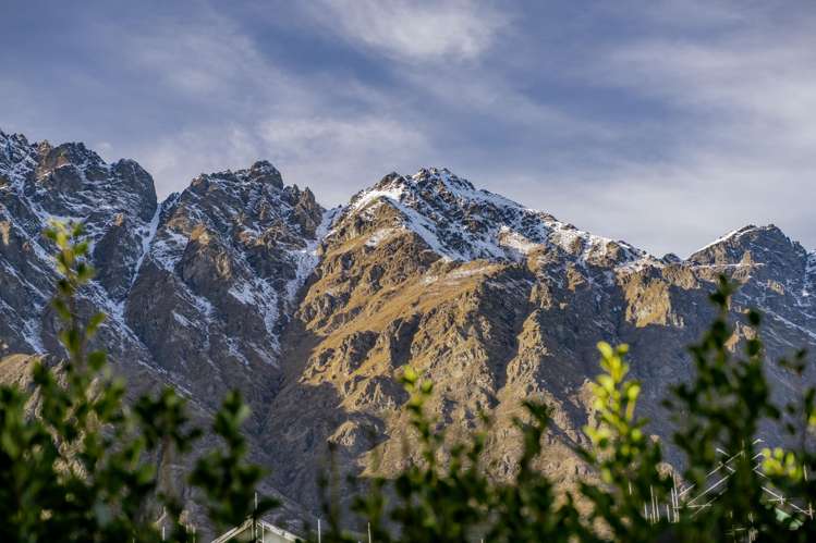 51 Ryan Loop Jacks Point_11