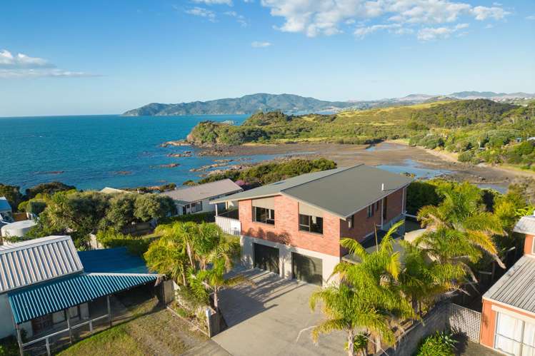 9 Powells Road Cable Bay_26