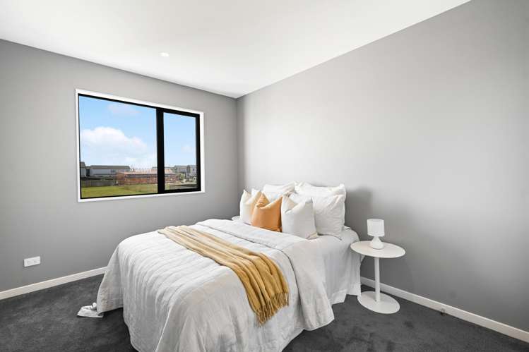 8 Earp Crescent Chartwell_15