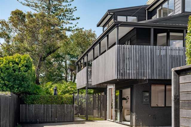 2/10 Sylvan Park Avenue Milford_1
