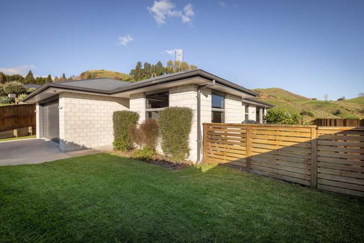 244 Ballintoy Park Drive Welcome Bay_17