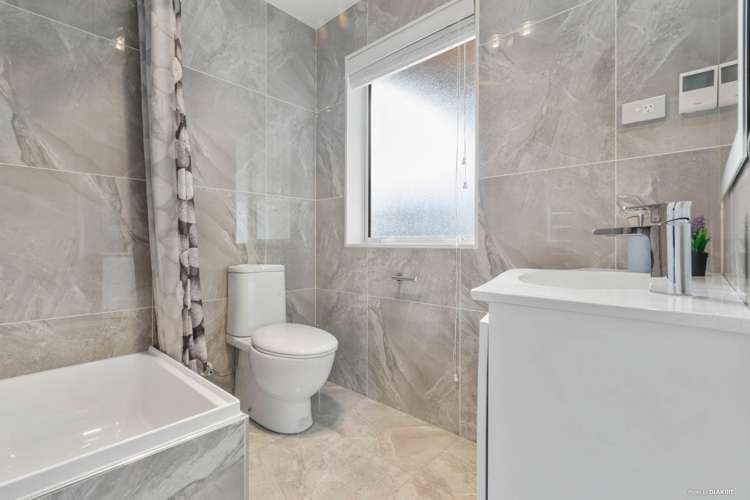 127 Taylor Street Blockhouse Bay_15