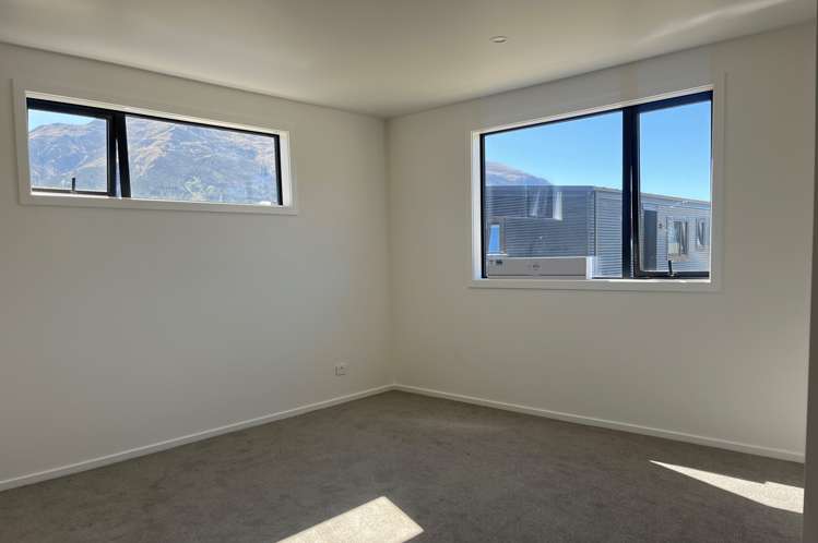 181 Burdon Loop Lake Hawea_7