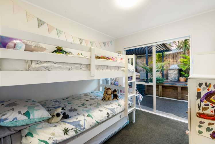 25 Esther Place Red Beach_20