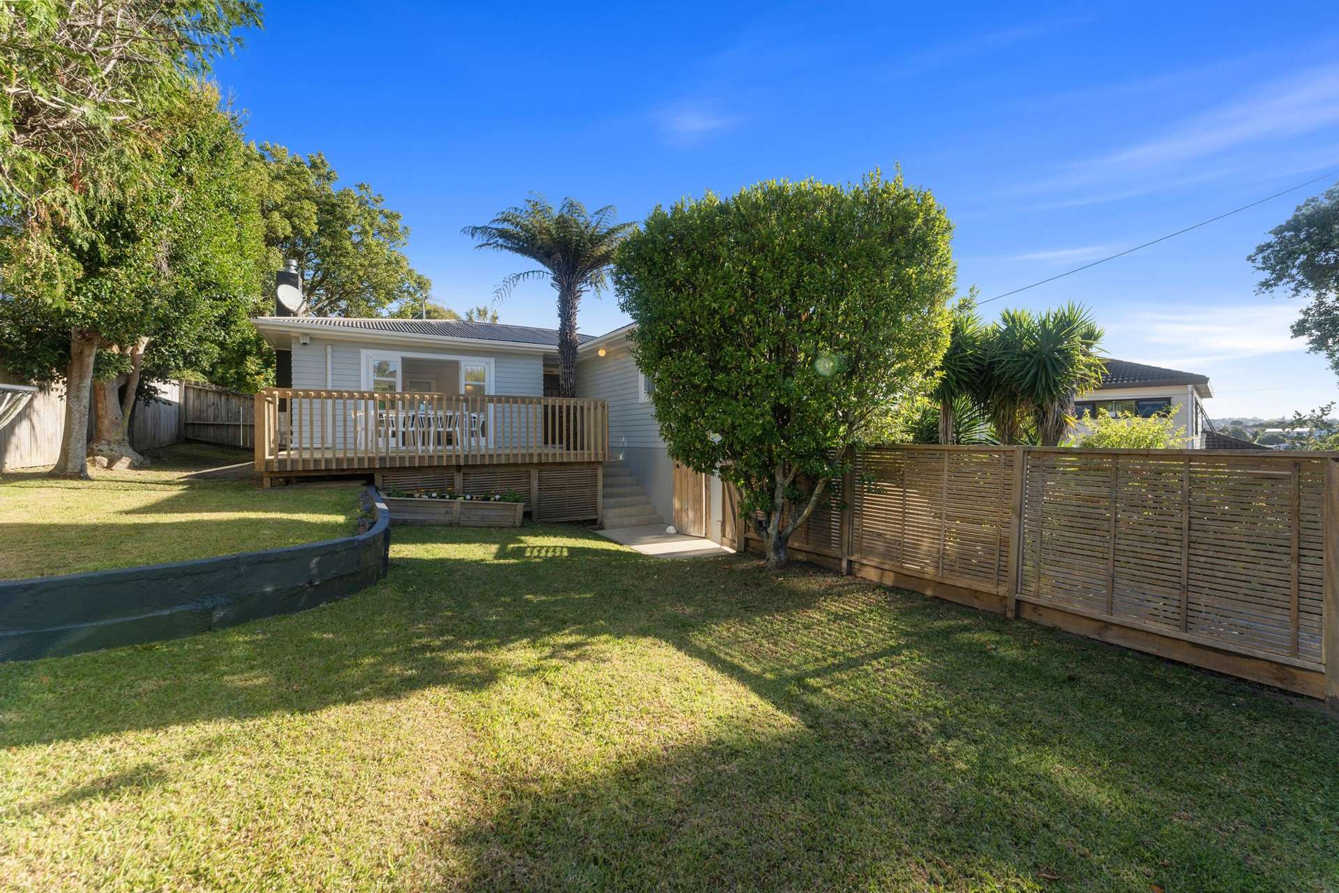 1/12 Selwyn Crescent Forrest Hill_0