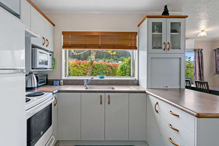 16 Rowena Crescent Motuoapa_6