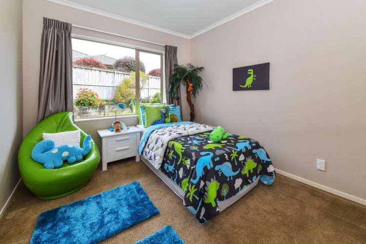 20 Girvan Terrace Wattle Downs_16