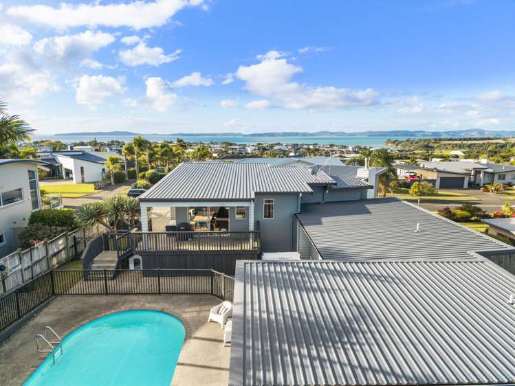 6 Intrepid Crescent Beachlands_27