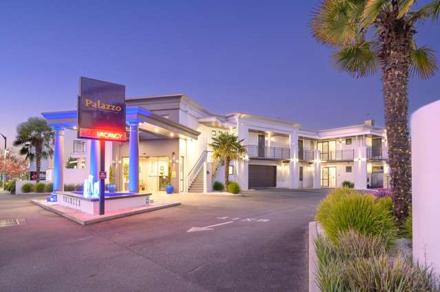 Top-rated motel business