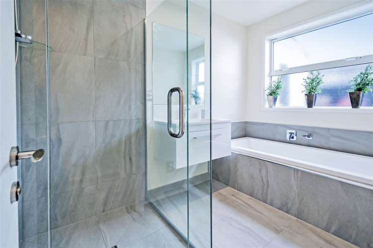 10 Faversham Lane Casebrook_14