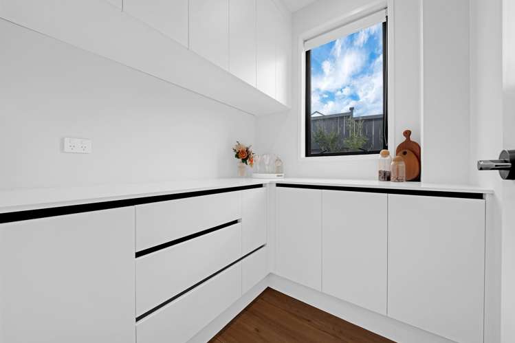 1 Meadowridge Drive Flat Bush_12
