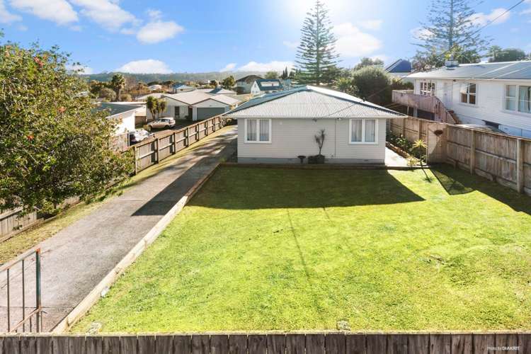 9 Aeroview Drive Beach Haven_14