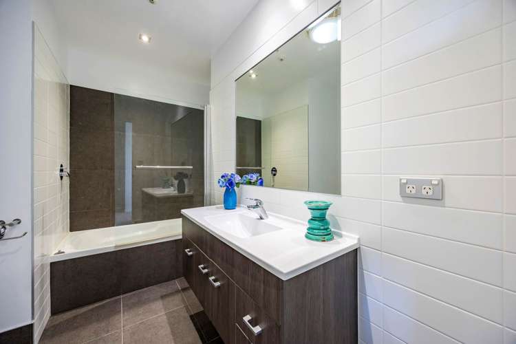 9/11 Hatfield Place Albany Heights_14