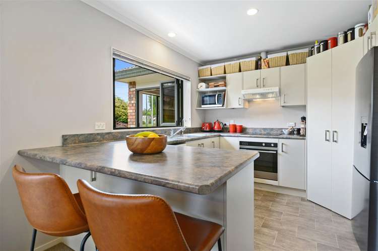 4 Mccahon Drive Pukehangi_10