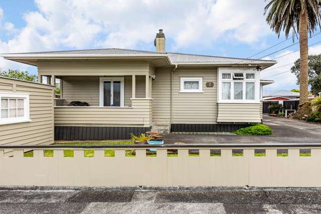 5 Hazel Avenue Mount Roskill_2