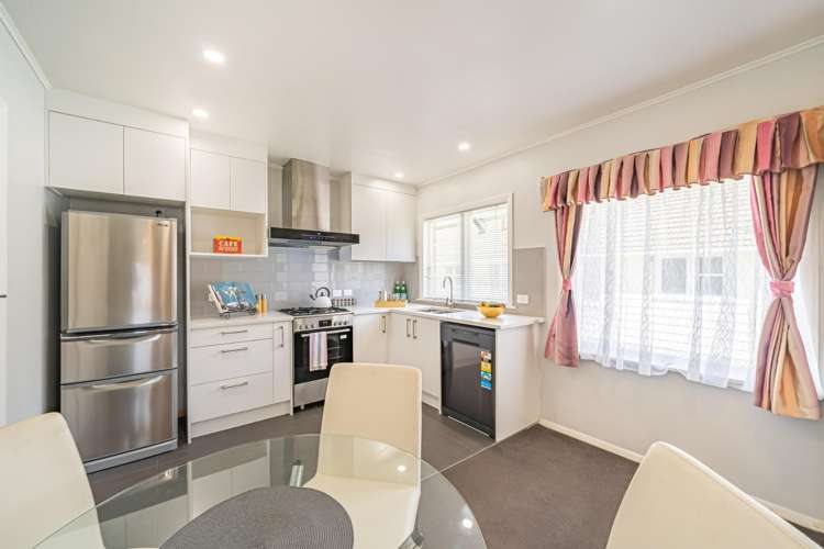 1 Fairfield Avenue 1270_2