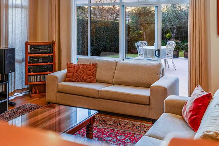 2 Mermaid Mews Red Beach_4