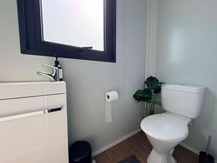  114 Muritai Road Eastbourne_18