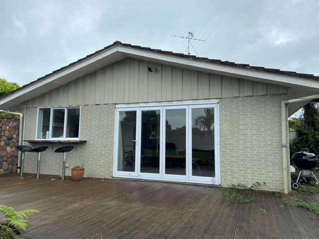 1/75 Marine Parade Mellons Bay_2