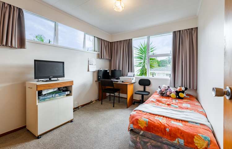 61 Sheridan Drive New Lynn_10