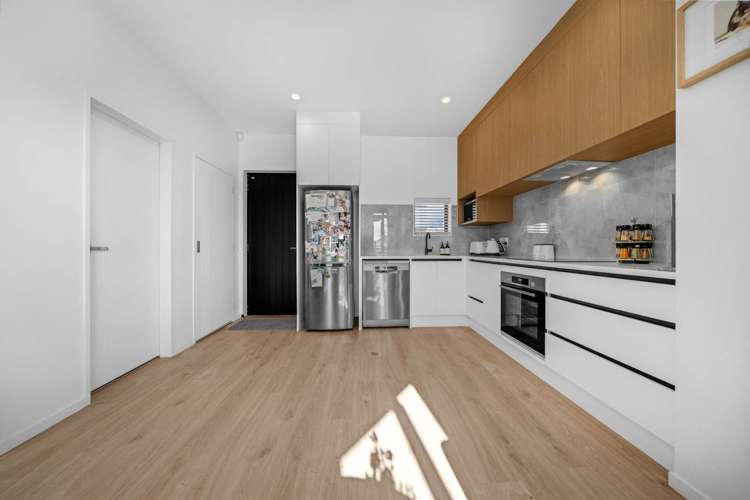 51 Rana Road Flat Bush_6