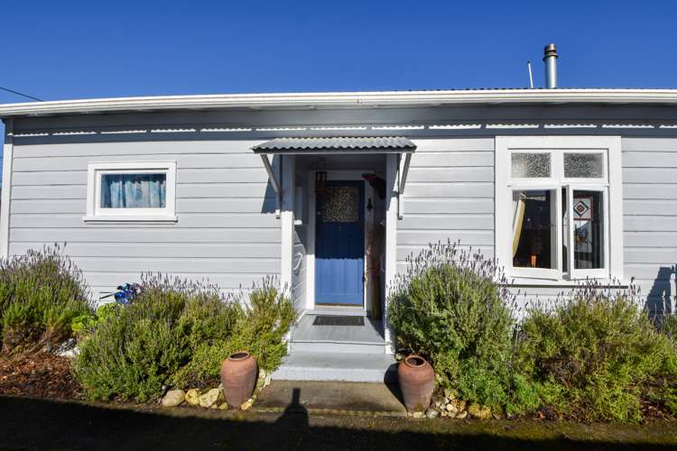 214 High Street South Carterton_17