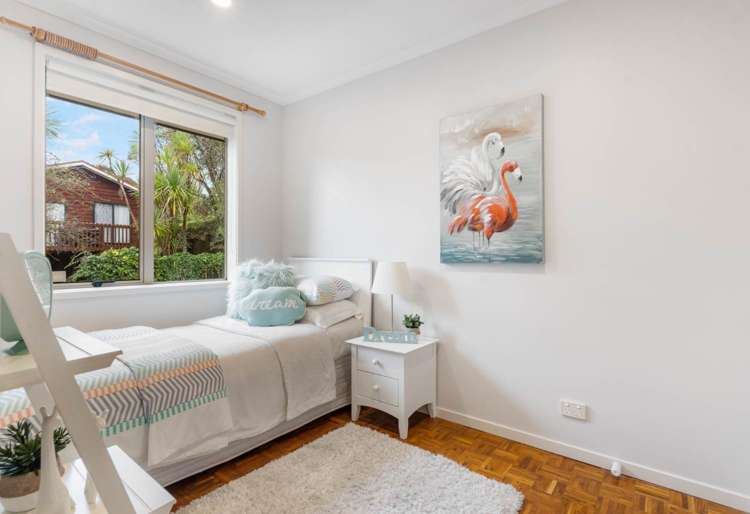 21 Frenz Drive Titirangi_15