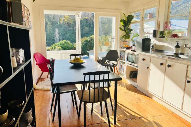 132 Edward Street Thames_2