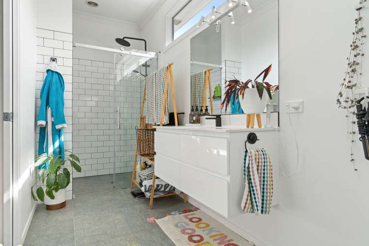 20 Short Street Solway_8