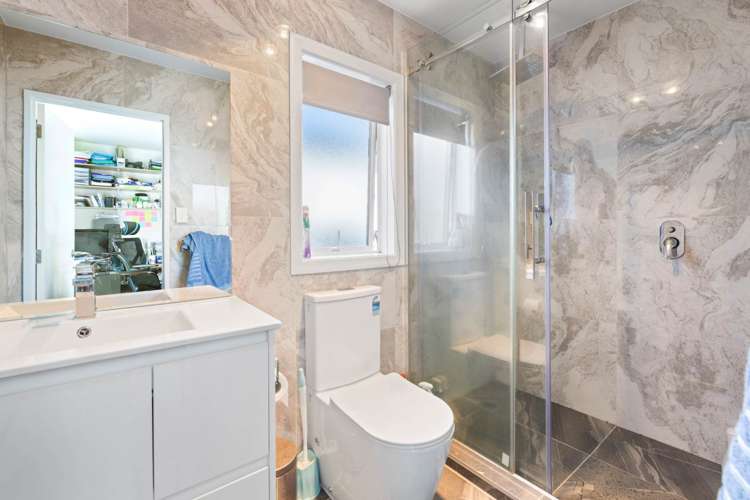 16 Farnborough Crescent Mangere_20