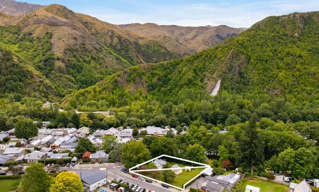 Rare Arrowtown Offering
