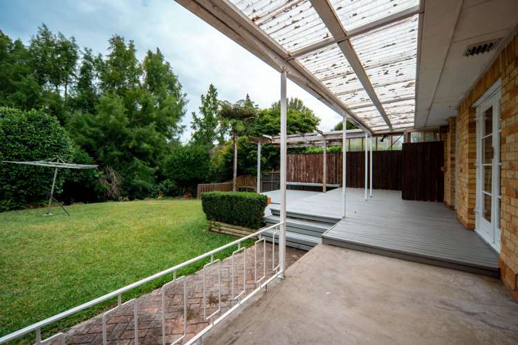 23 Greta Street Glenview_17