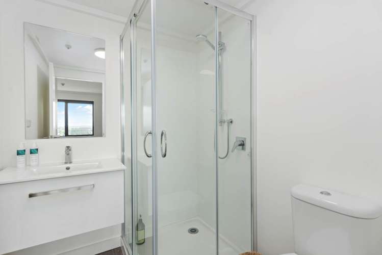 614/38 Mccrae Way New Lynn_9