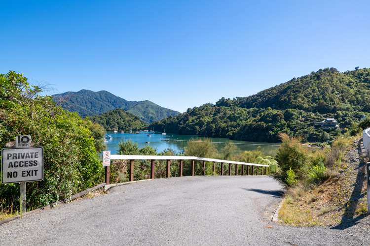 2393 Queen Charlotte Drive Anakiwa and Surrounds_13