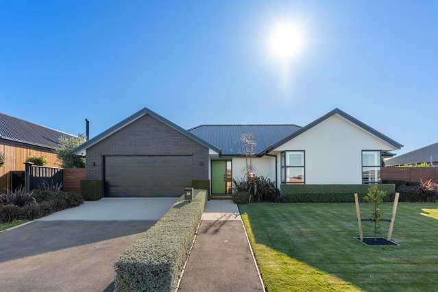 Luxury Living in Prime Location