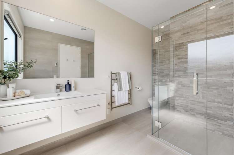 32C Devon Road Bucklands Beach_36