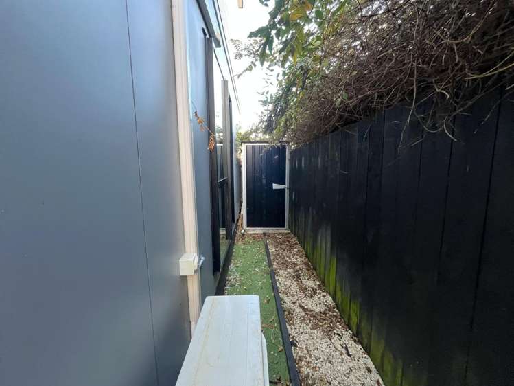 61-B Andrew Road 10679_16