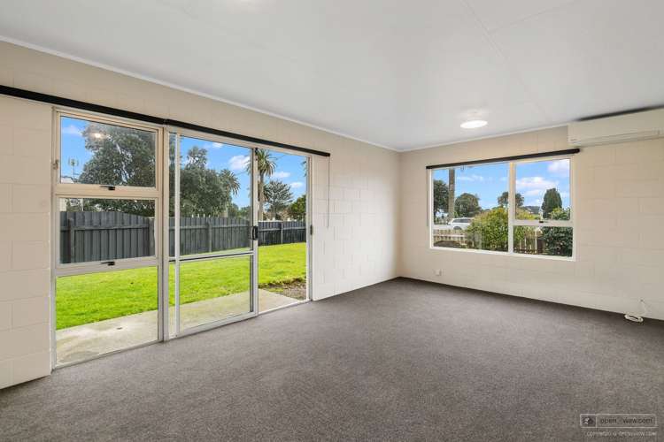 1/52 Bayly Street Waitara_1