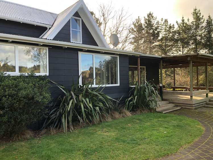 149 Whangamata Road Kinloch_1