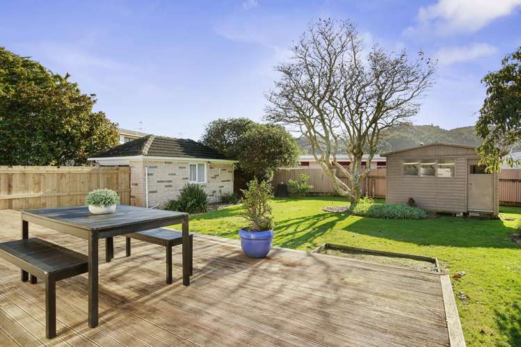 7 Holyoake Crescent Avalon_14