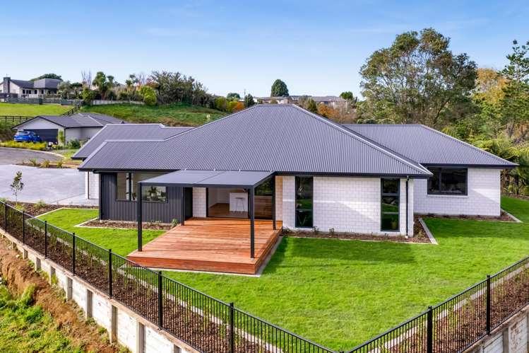 8 Ponga Place Highlands Park_1