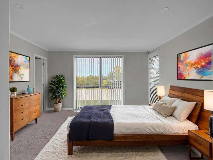 26 Cabourne Drive Glenview_6