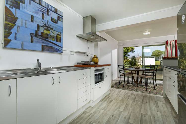 121 Elmore Road Paremoremo_6